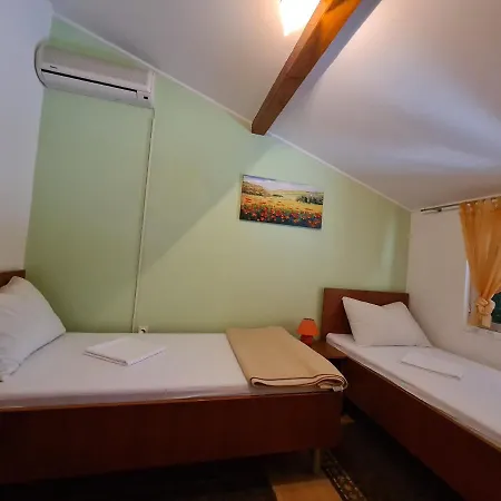 Camp Krka 3*
