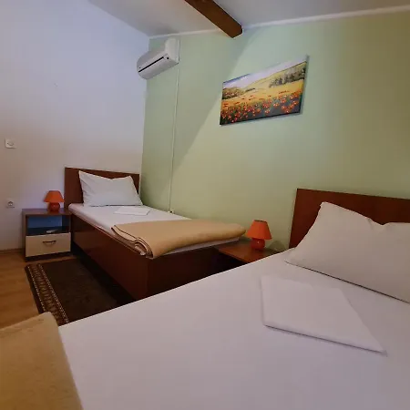 Gæstehus Camp Krka 3*