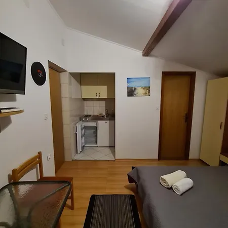 Gæstehus Camp Krka 3*