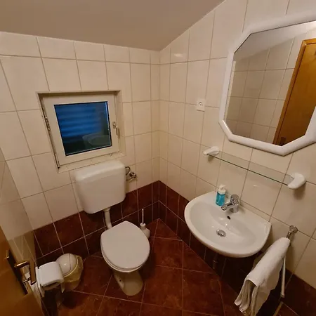 Camp Krka Gasthuis Lozovac