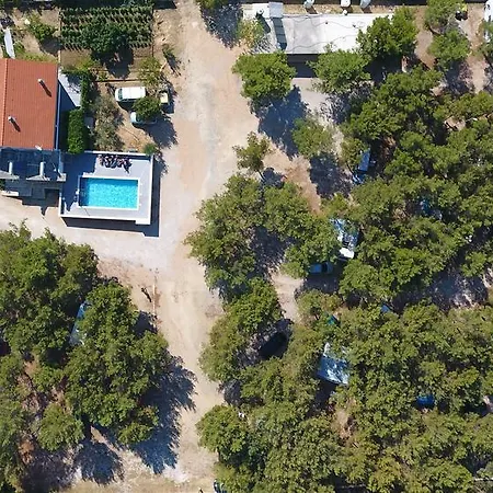 Gæstehus Camp Krka 3*