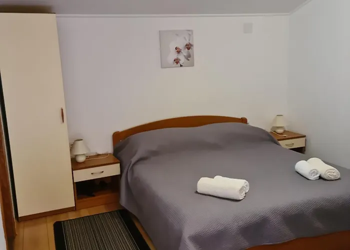 בית הארחה Camp Krka